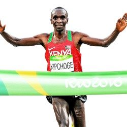 Eliud Kipchoge claims Olympic marathon title in Rio