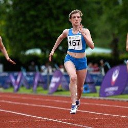 Sophie Hahn breaks T38 100m world record in Loughborough