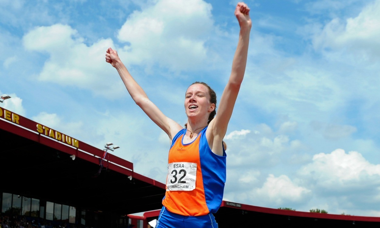 Video: English Schools inter girls 3000m