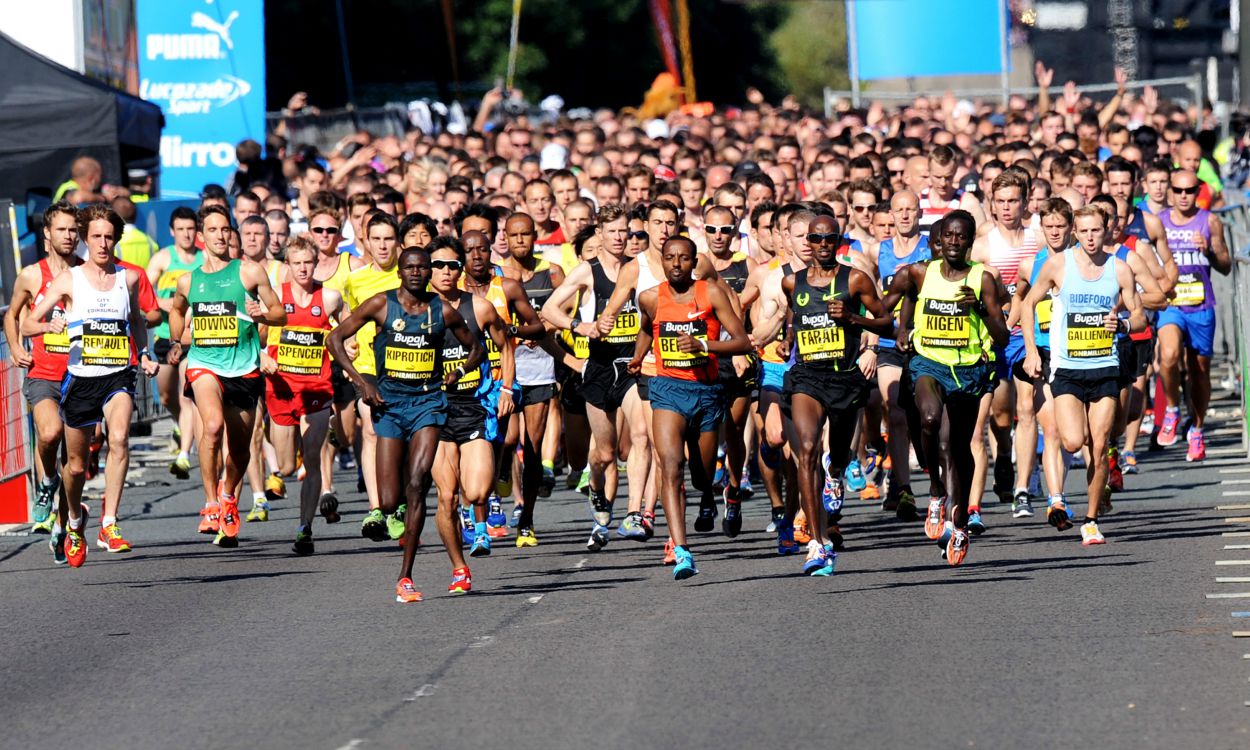 Mo Farah and Mary Keitany defend Great North Run titles