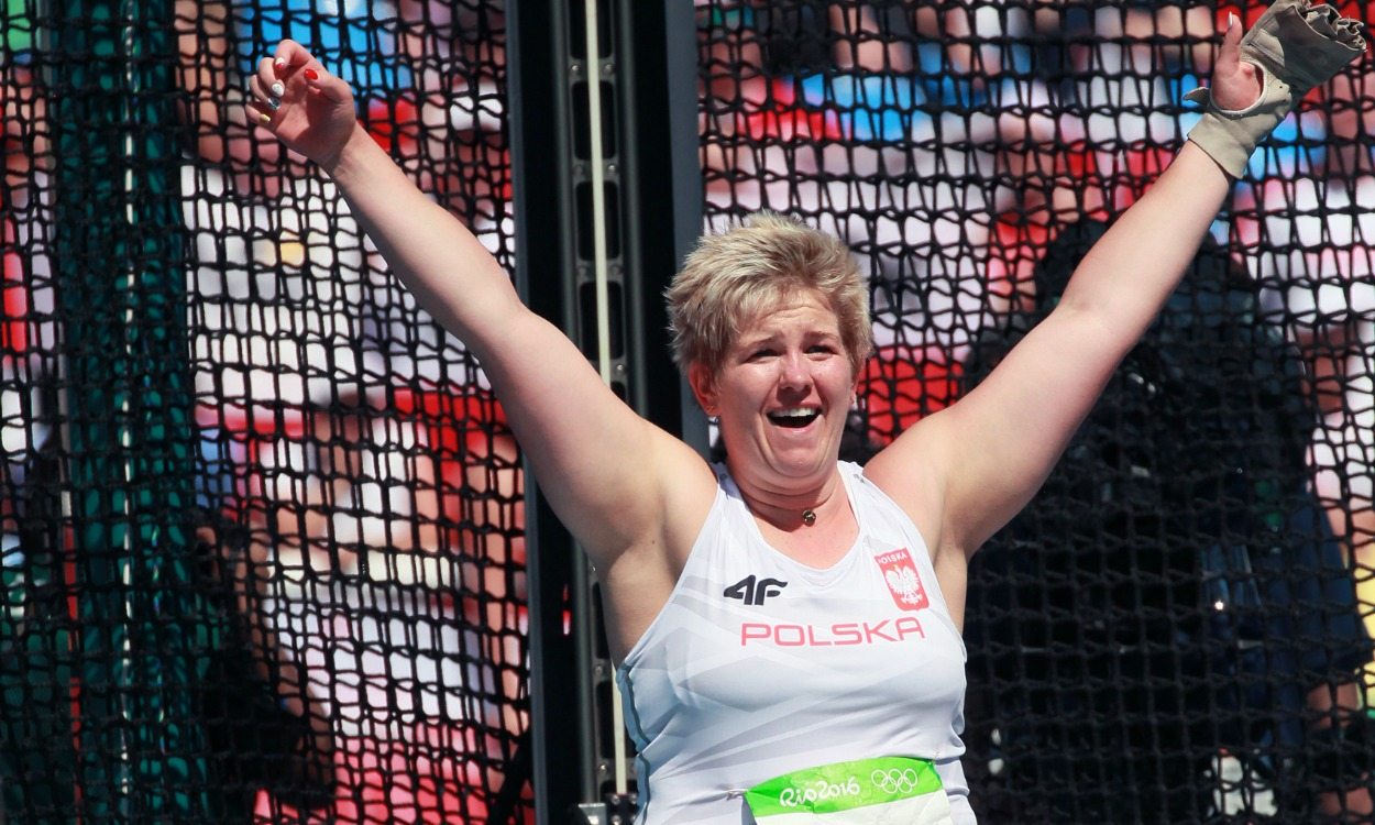 Anita Wlodarczyk improves own world hammer record to 82.98m