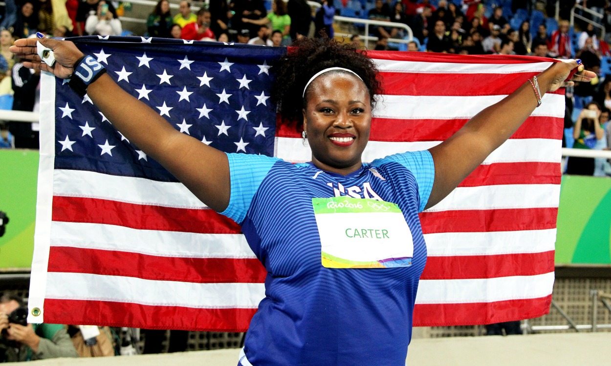 Last-gasp win for big shot Michelle Carter at Rio 2016
