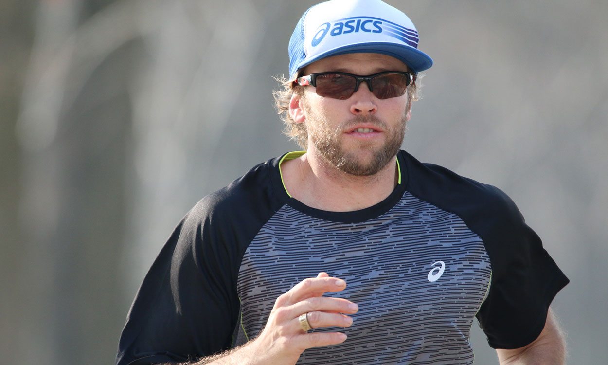 Ryan Hall: Two-hour marathon is possible now… on a treadmill