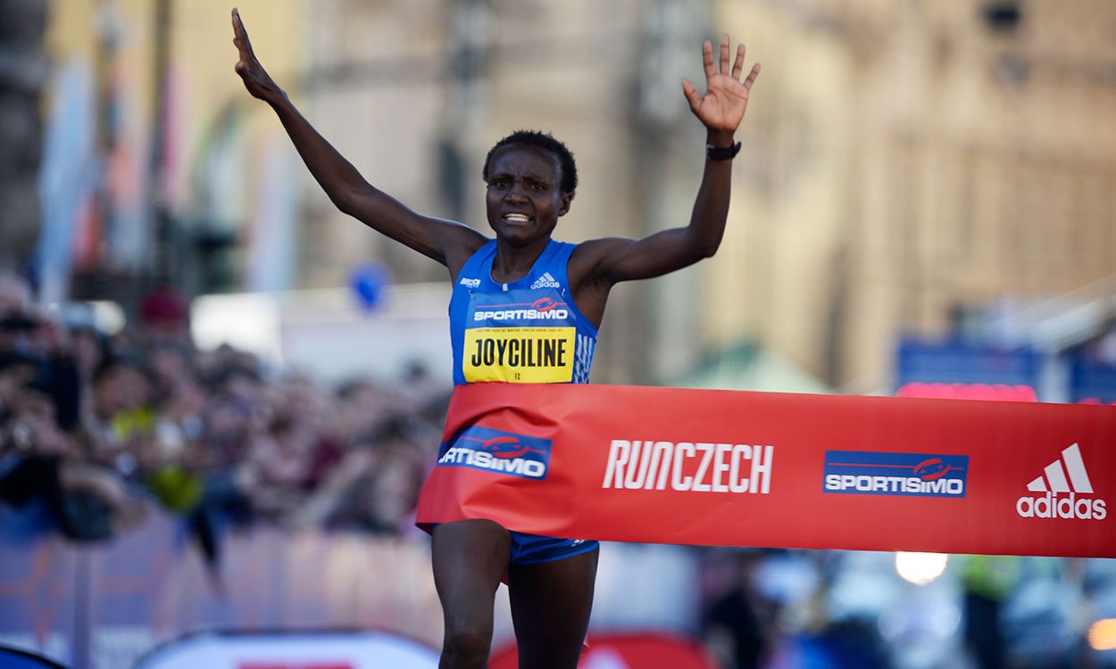 Joyciline Jepkosgei smashes four world records at Prague Half Marathon