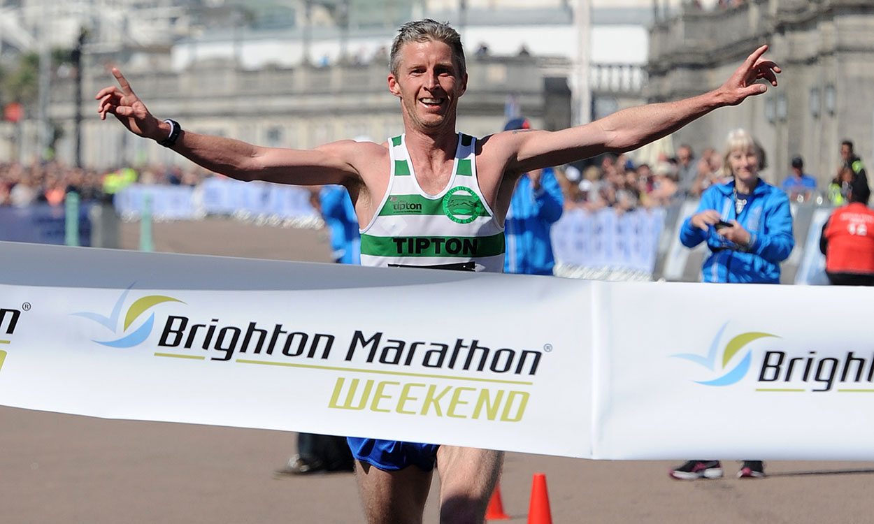 Stuart Hawkes and Helen Davies win Brighton Marathon