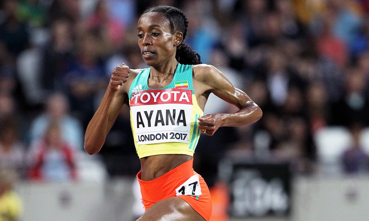 Almaz Ayana destroys opposition to take world 10,000m title