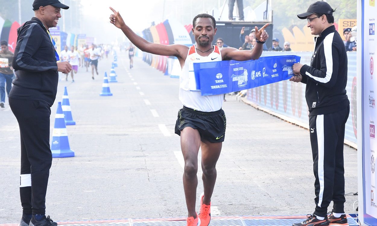 Kenenisa Bekele wins Tata Steel Kolkata 25K – weekly round-up