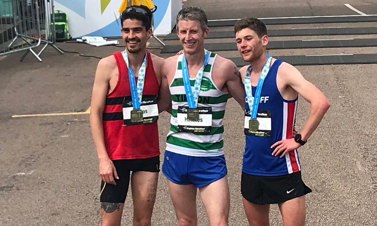 Stuart Hawkes takes dramatic Brighton Marathon win