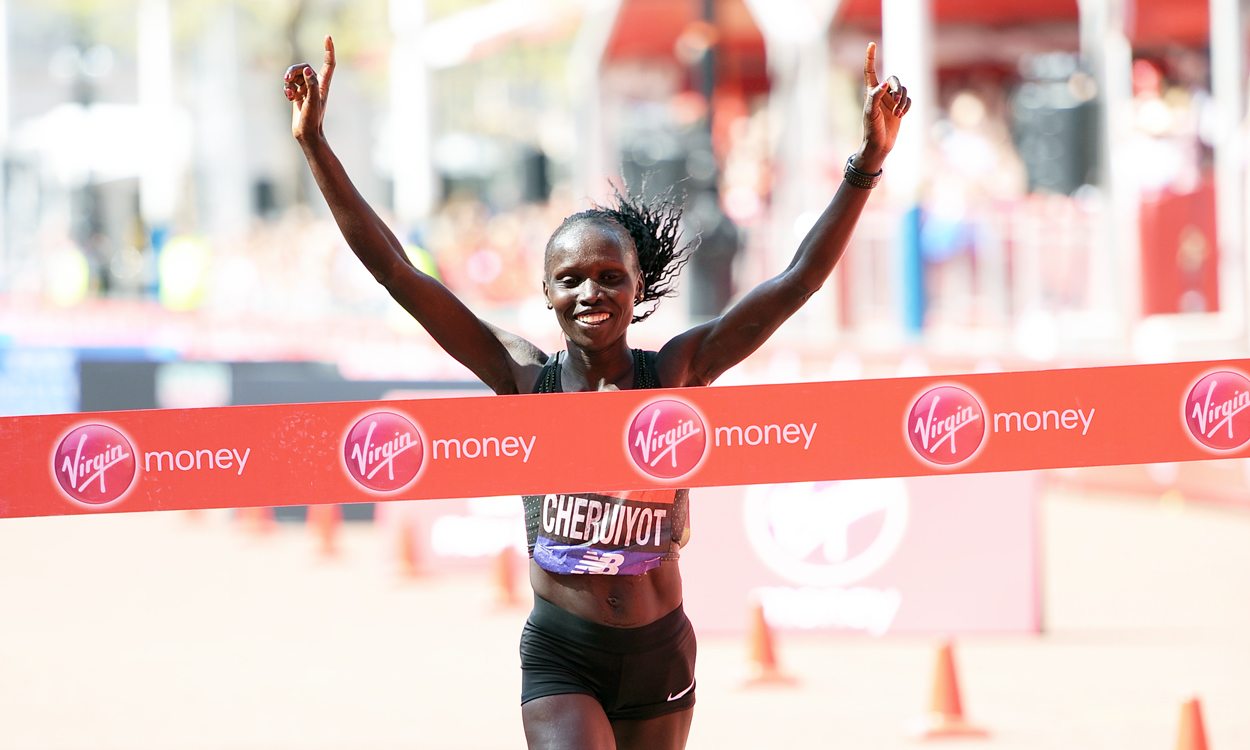 Vivian Cheruiyot seizes her chance to win the London Marathon