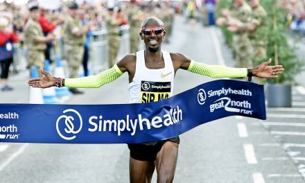 Mo Farah speeds to Great North Run title No.5